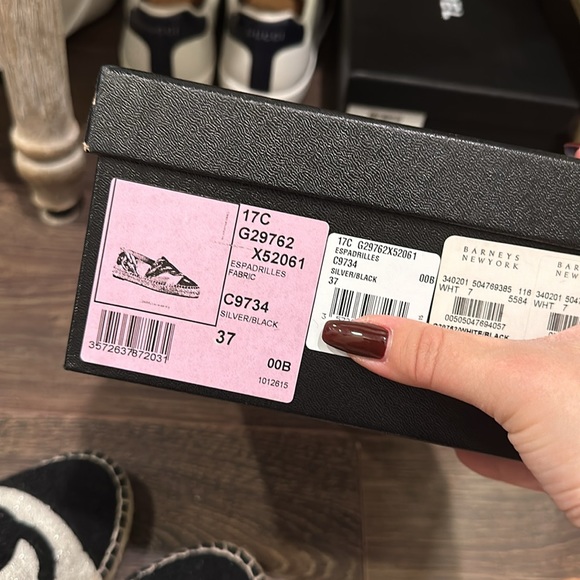 Chanel Espadrilles Sliver/Black Sz: 37 - Picture 10 of 10